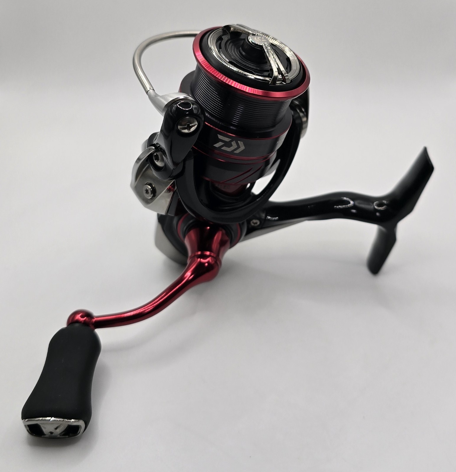 Daiwa 18 Gekkabijin MX LT 2000S-P Spinning Reel from Japan