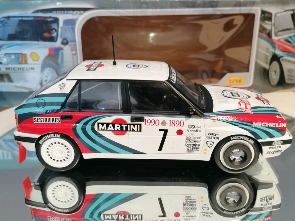 Ixo 1/18 Lancia Delta HF Rally 4WD 16v Auriol Occelli Winner Montecarlo 1990 Box - Immagine 3 di 4