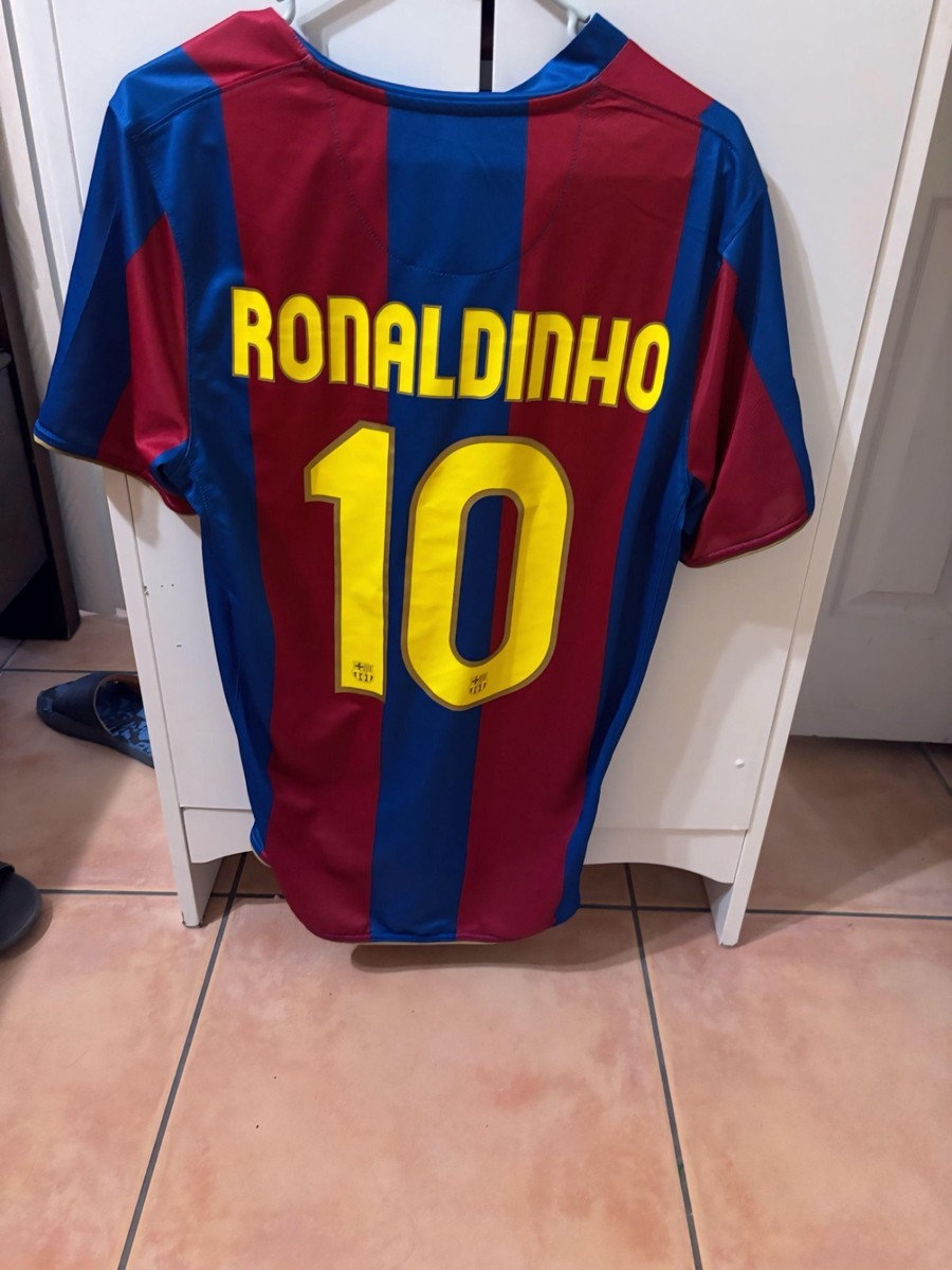 2007/08 Ronaldinho #10 Retro Barcelona Home Jersey- Size XL