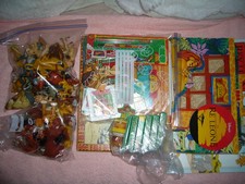 lot jouet ancien Le roi lion disney année 90 boite de goodies et figurines pvc
