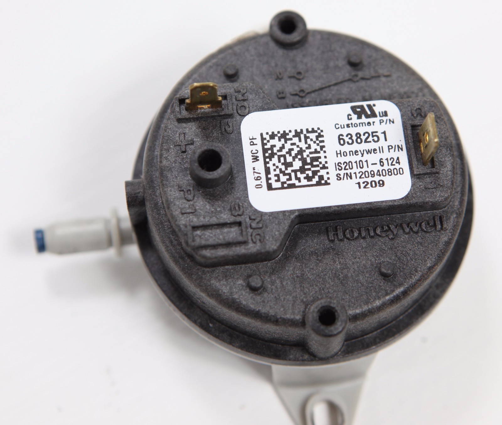 Honeywell Furnace Pressure Switch 0.67" WC Diaphragm IS201016124