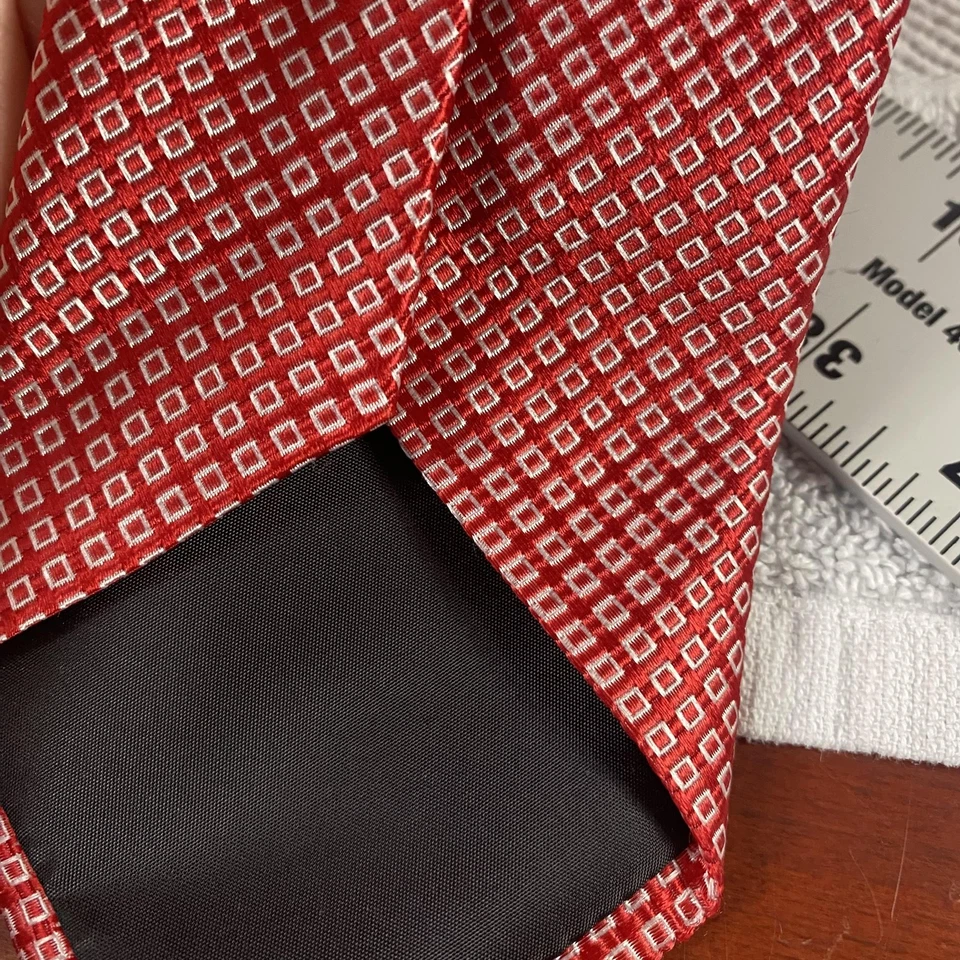 Croft & Barrow Tie Mens Red White Geometric Square Pattern 100% Silk Necktie - Image 4 of 4