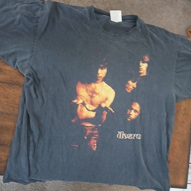Preços baixos em Roupas de The Doors | eBay