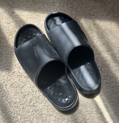 Nike Men s Black Slide Sandals US 10.5 Rubber Upper Slip-On Logo