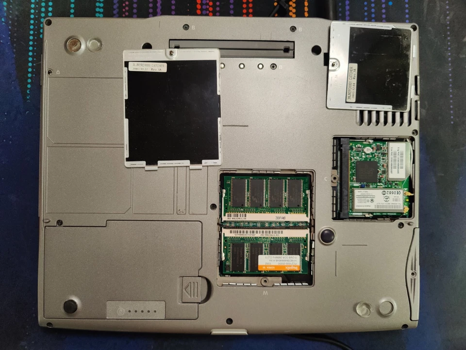 Dell Latitude D600 Intel Pentium M 1.70Ghz 768MB 120GB WIN XP / No Charger - Image 4 of 4