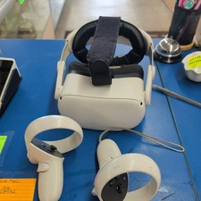 Meta Oculus Quest 2  VR Headset White with Co...