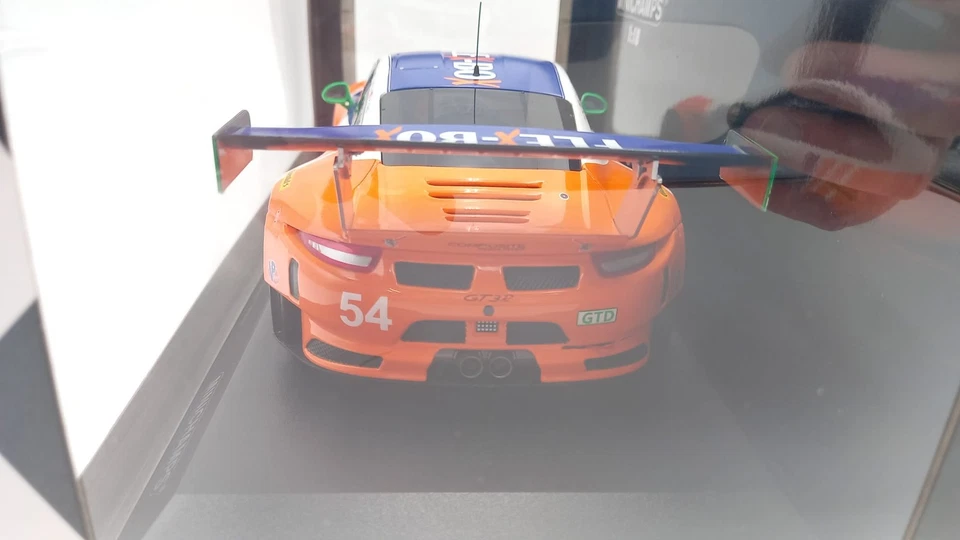 MIN155176954 Minichamps Porsche 911 GT3 R 24h Daytona 2017 1/18 - Immagine 4 di 4