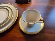 Lenox China ARISTOCRAT Gold Rim 4 five piece Place Settings ~Discontinued ~