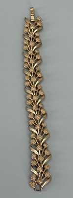 Vintage Signed Crown Trifari Gold Tone Floral Link Bracelet Mid Century 7 