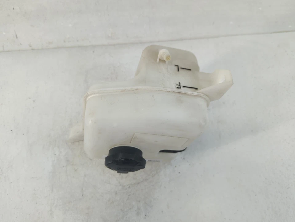 2006-2010 Kia Optima Radiator Coolant Overflow Expansion Tank Bottle NFNLW - Image 2 of 4