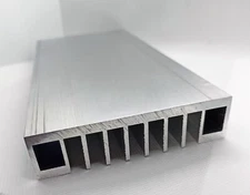Großer Aluminium Kühlkörper 200x100x25 mm