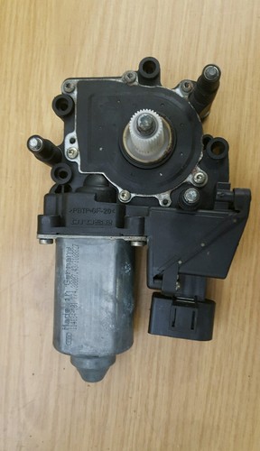 Audi A4 S4 RS4 B5 Fensterheber Motor 8D0959802D vorne rechts. /160