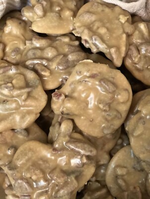 DEE ANN'S  NEW ORLEANS  STYLE  PRALINE CANDY WITH PECANS