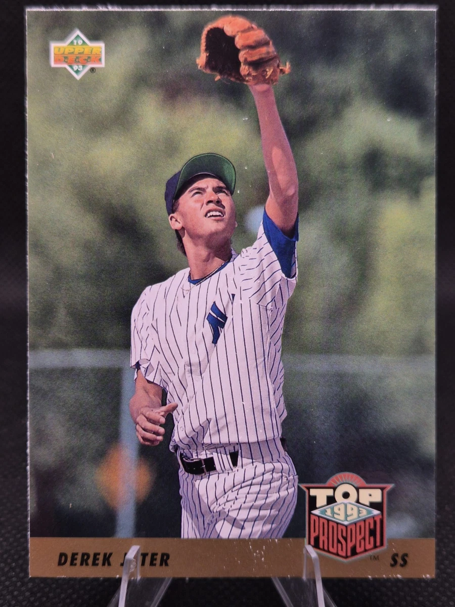 Derek Jeter Grade 7.5 Baseball Sports Trading Cards & Accessories