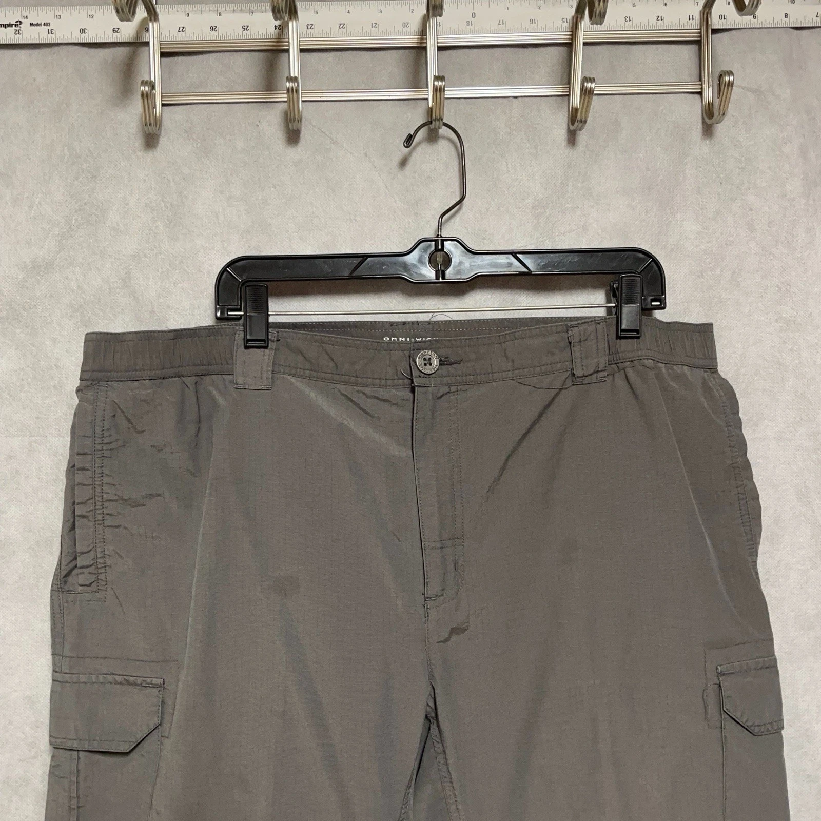 Columbia Pants Men's XL X32 Gray Softshell Omni-Wick Convertible Cargo Ripstop