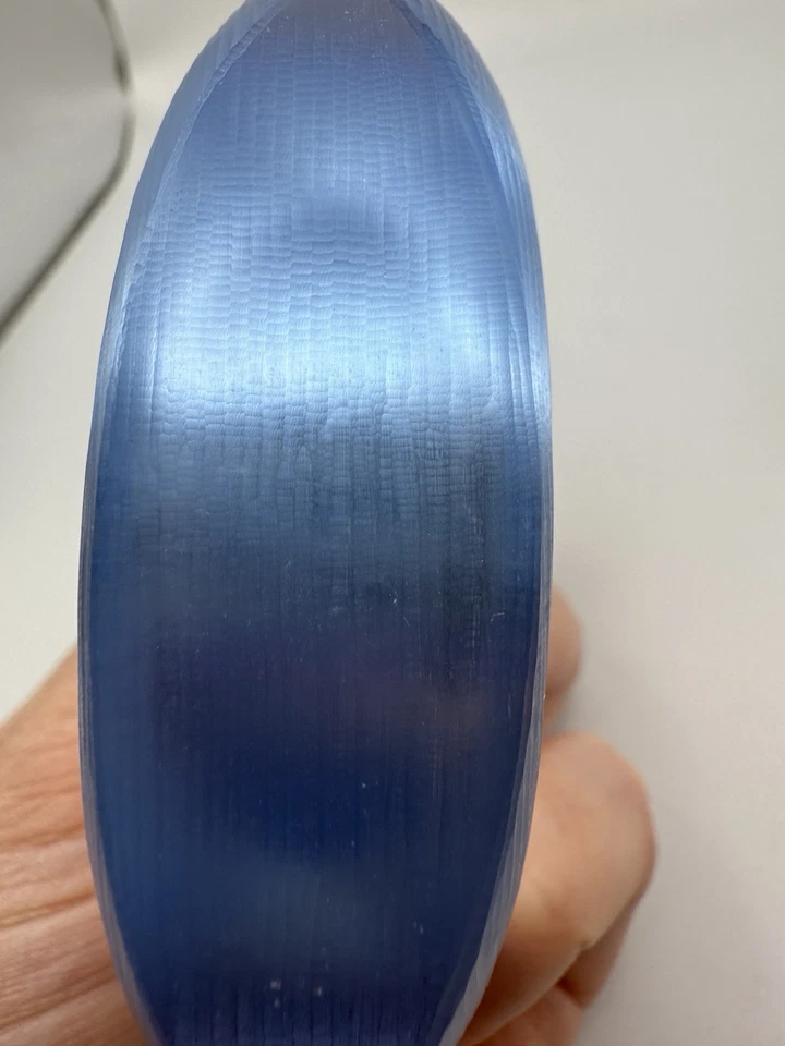 罕见复古 Alexis Bittar 手工雕刻蓝色 Lucite 红色漆面手镯手链 — 第 4/4 张图片