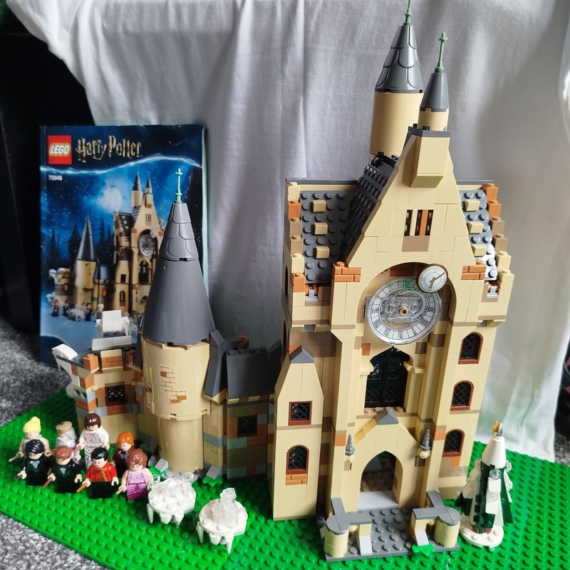 LEGO Harry Potter 75948 Clock Tower With Minifigures Instructions 99% Complete