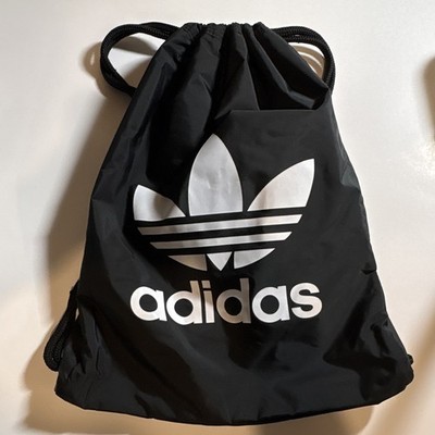 adidas classic trefoil backpack Originals 2.0 Mini Small Travel Bag, Black/White, One Size it makes an ideal gift for men and is perfect for those seeking a practical yet trendy choice for work Adidas Originals ADICOLOR CLASSIC BACKPACK