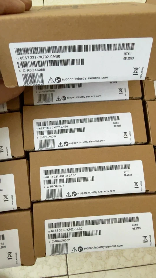 6ES7331-7KF02-0AB0 brand new Siemens module with packaging box - Image 2 of 4