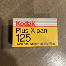 Sealed Vintage Kodak Plus-X pan 125 PX 135-24 Black White Film Exp 12/1990 NOS