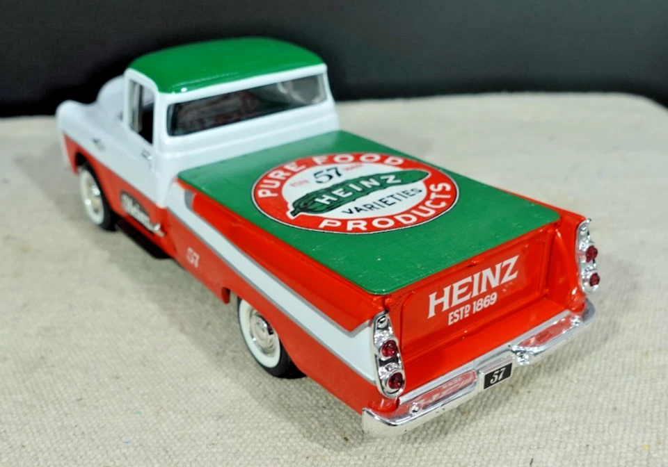 Dodge Heinz 1957 Liberty Classics 1/24 Foto 4 de 4