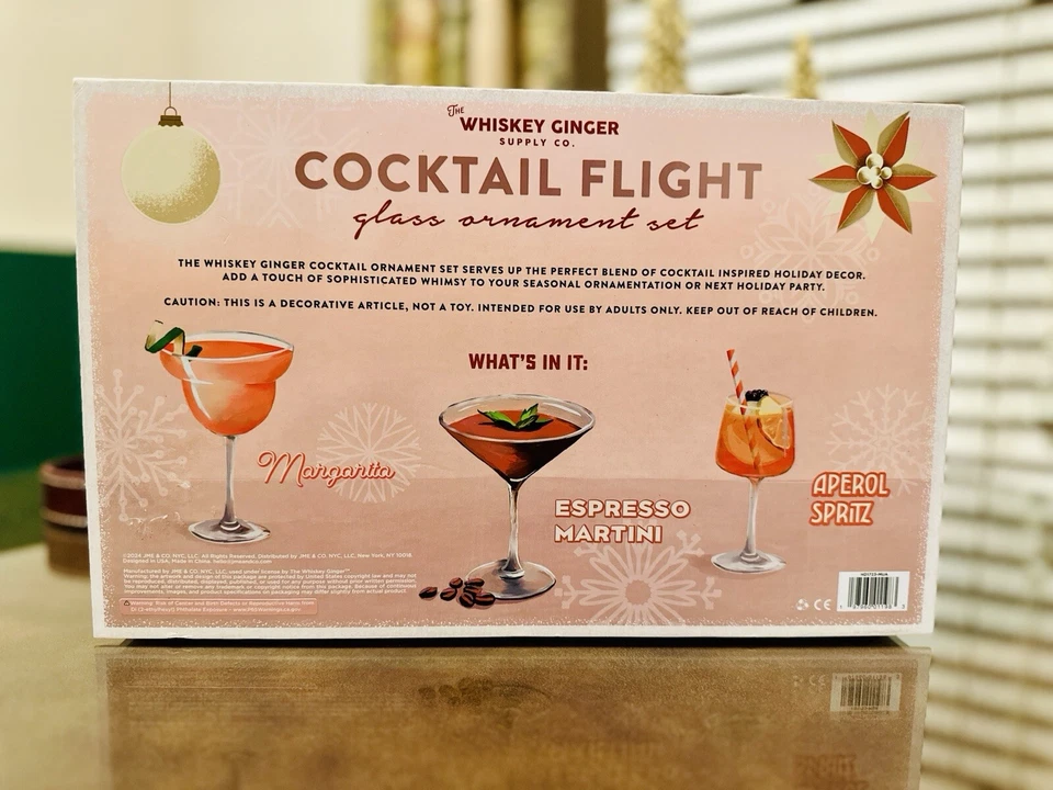 The Whiskey Ginger Supply Co. | Juego de adornos de vidrio de vuelo de cóctel Foto 3 de 4