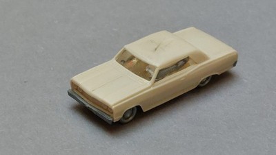 Wiking Spur N 1:160 Chevrolet Malibu beige Anhängerkupplung beschädigt f.Bastler