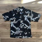 KulaKula Seda Negro Medio Tropical Floral Hawaiano Abotonado
