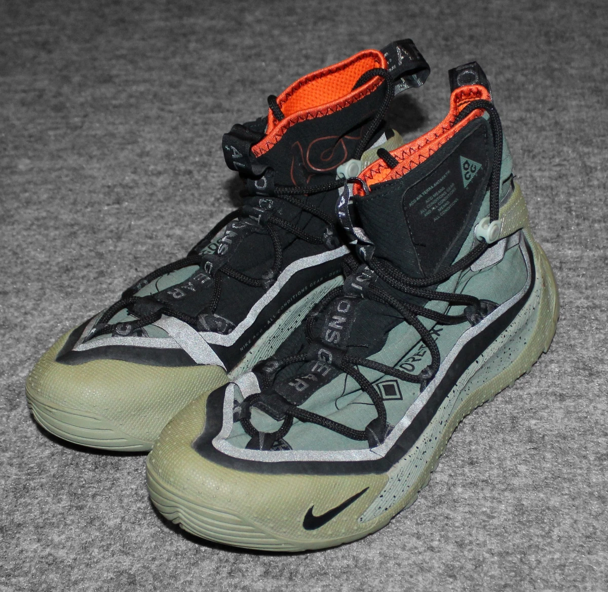 Preços baixos em Nike ACG Air Terra Antarktik Gore-Tex Juniper Fog