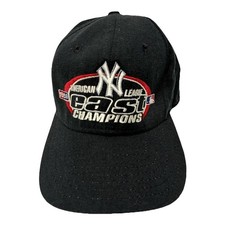 Vintage MLB 1998 New York Yankees AL East Champions Snapback Cap New Era