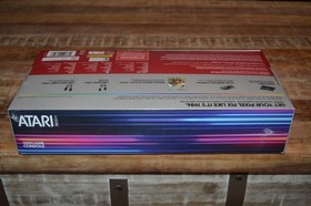Atari 7800+ Console Wireless Controller HDMI + 10 Games Manuals + 3 controllers