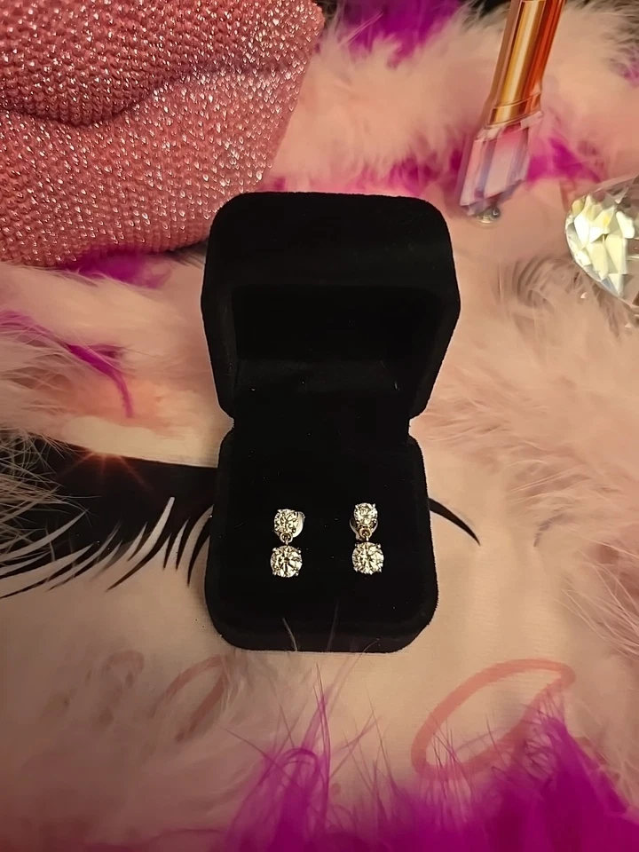 VVS1 White h-i Color Moissanite 925 Sterling Silver Engagement Earrings - Image 2 of 4