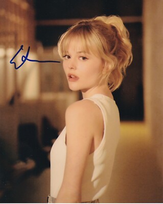 EMILY ALYN LIND signed Autogramm 20x25cm GHOSTBUSTERS in Person autograph GOSSIP