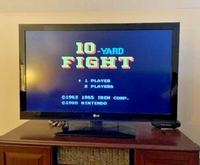 10 Yard Fight (Nintendo NES, 1985) Cleaned Tested Working Good Condition