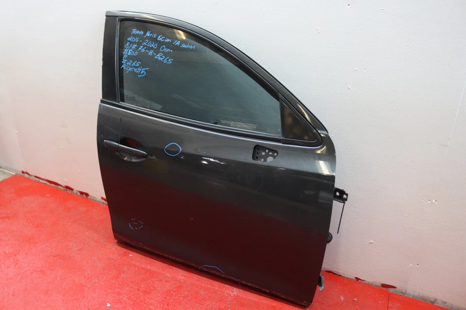 2016 2020 TOYOTA YARIS & SCION IA RIGHT SIDE FRONT DOOR OEM — 第 3/4 张图片