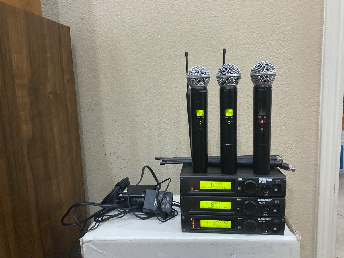 Shure ULXP4/ULX2-SM58 Wireless Microphone System, J1 band, 554-590