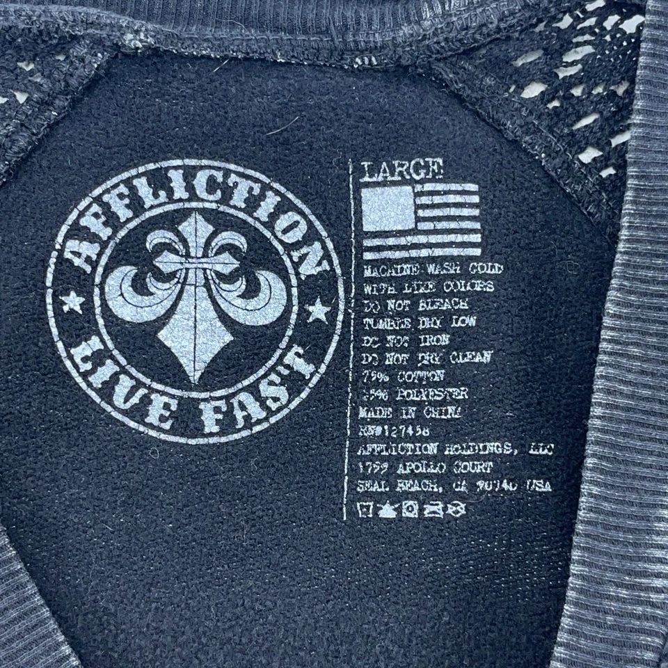 Affliction Sweatshirt Women Large Gray Black Crew Neck Sweater Goth Punk Cross - Image 4 of 4