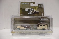 GreenLight 1:64 Hitch & Tow 26 1949 Buick Roadmaster & Airstream 16' Bambi CHASE
