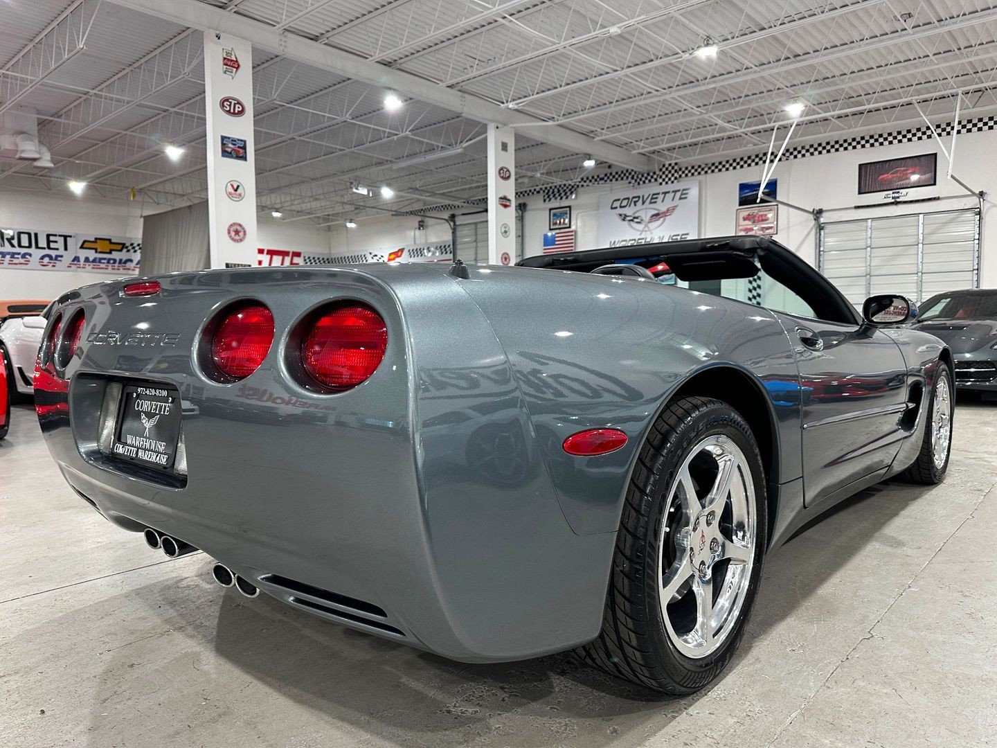 2003 [88U] Medium Spiral Gray Metallic Chevrolet Corvette   | C5 Corvette Photo 5