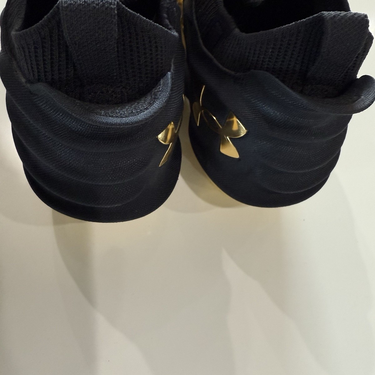 Under Armour Men display picture 1