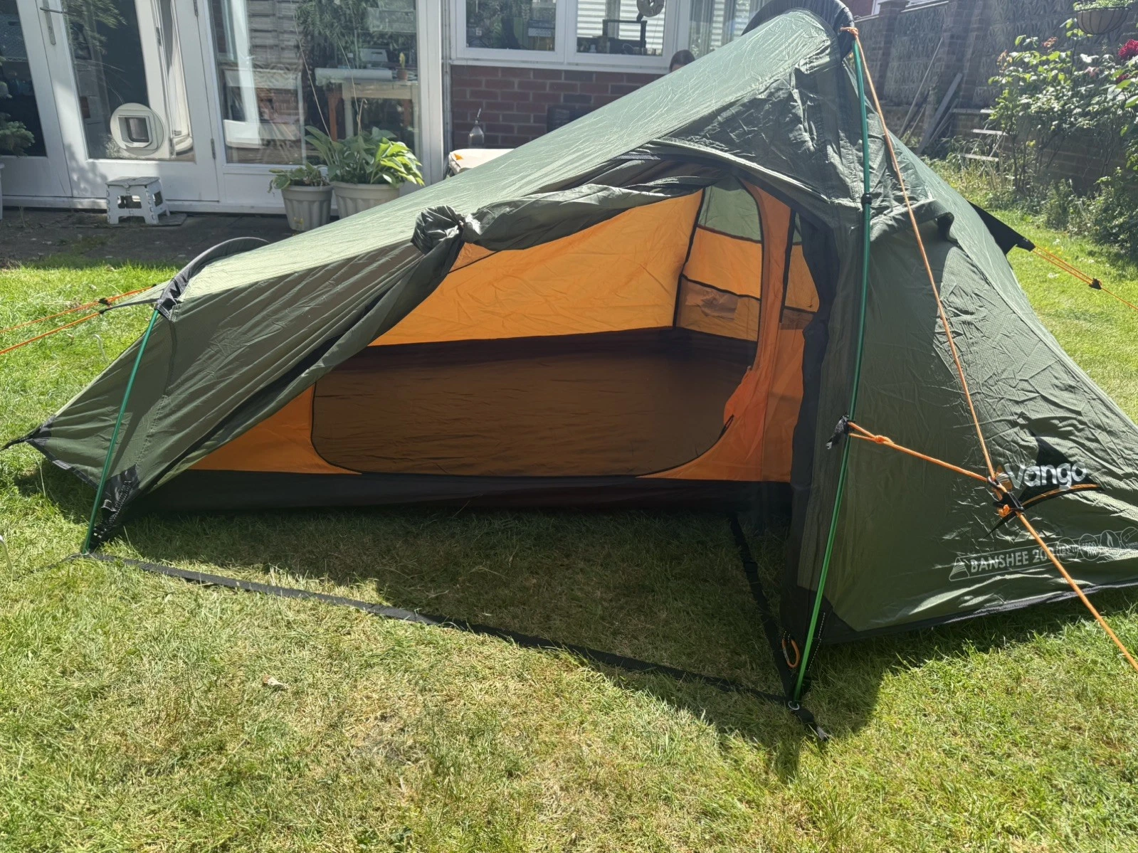 Vango Banshee 200