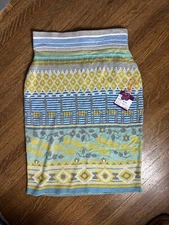 NWT WOMANS SWEET SINAMMON PATTERENED SKIRT SIZE SMALL