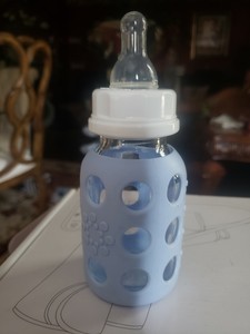 lifefactory glass baby bottle with silicone sleeve