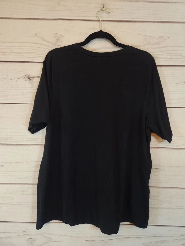 Camiseta para mujer Lane Bryant negra manga corta cuello en V talla 18/20 Foto 2 de 4