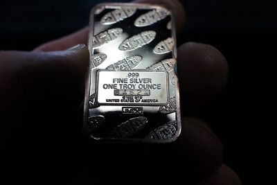 Vintage 1982 Statue of Liberty MTB JM 999 1oz FINE Silver Art Bar