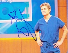 DR. OZ SIGNED 8X10 PHOTO OPRAH AUTHENTIC AUTOGRAPH COA B