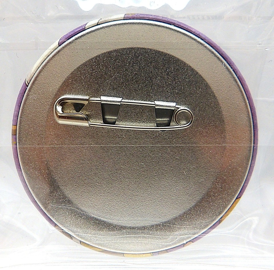 used-damian-desmond-wit-clw-spy-x-family-shop-trading-can-badge-tea