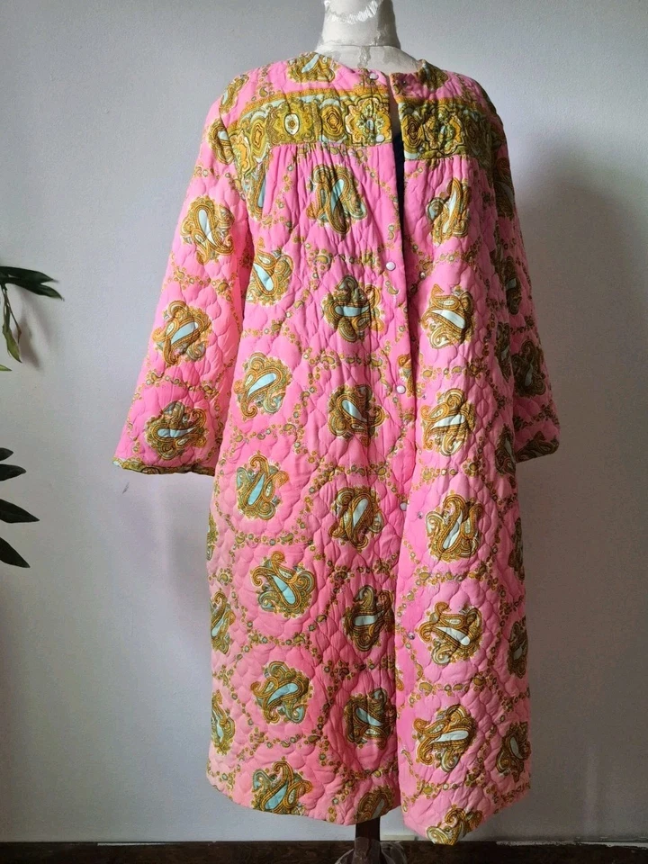 Abrigo de casa acolchado cachemir mediano vintage para mujer años 60 70  Foto 3 de 4