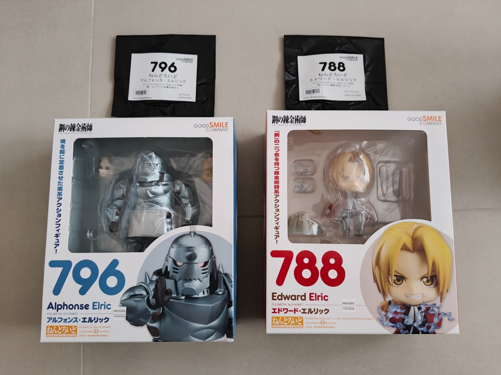 Nendoroid 788, 796 - Fullmetal Alchemist Edward & Alphonse Elric + Bonus versión Japón