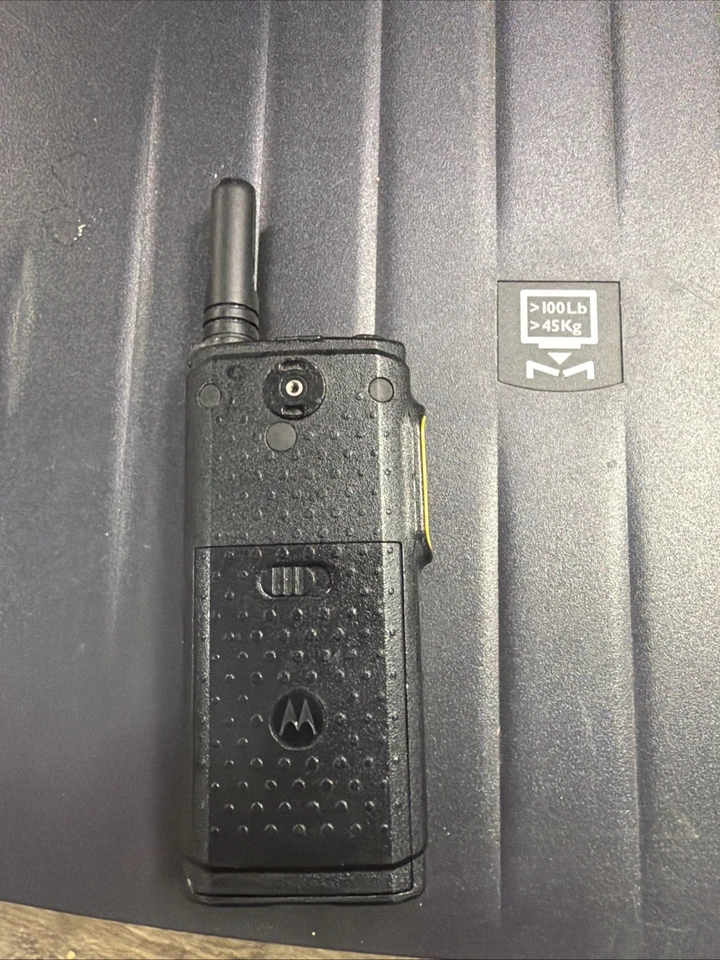 Motorola SL3500e UHF MHz - AAH88YCD9SA2AN con batería nueva Foto 2 de 2